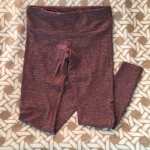Medium ankle length maroon leggings